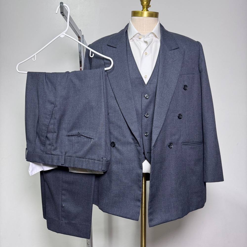 Custom Tailored 3-Piece Suit Mens 40R 34x28 Charcoal Grey Solid Double‎ Breasted